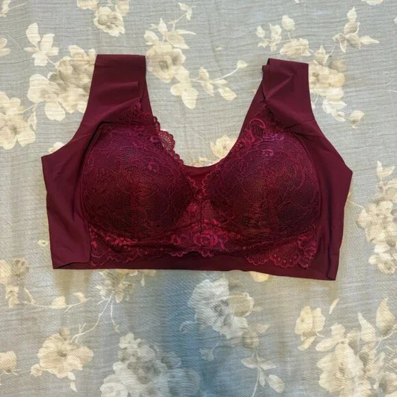 Abercrombie & Fitch Red Lace Bralette - NWOT - Picture 2 of 4